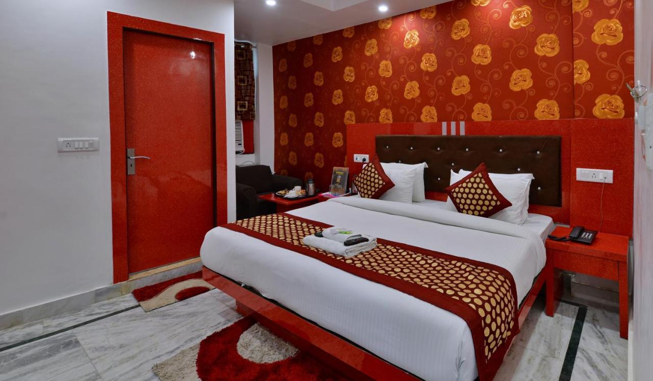 Hotel Noida International - Couple Friendly Hotel In Noida Sector 11 Neu-Delhi Exterior foto